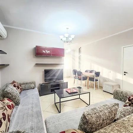 Apartament We In Center 2br Tirana